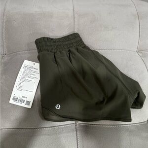 Lululemon Hotty Hot High Rise Lined Shorts 2.5” NTW